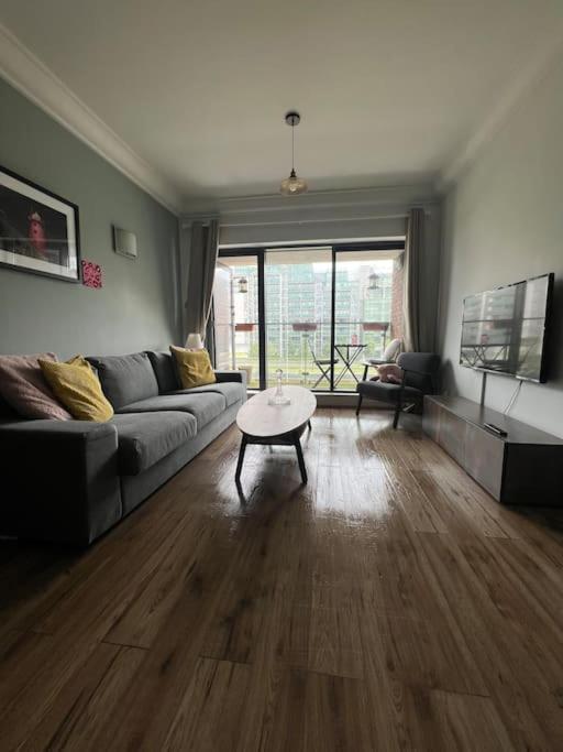 Stylish Flat With River View Daire Dublin Dış mekan fotoğraf