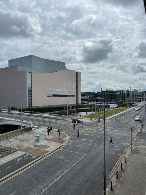 Stylish Flat With River View Daire Dublin Dış mekan fotoğraf